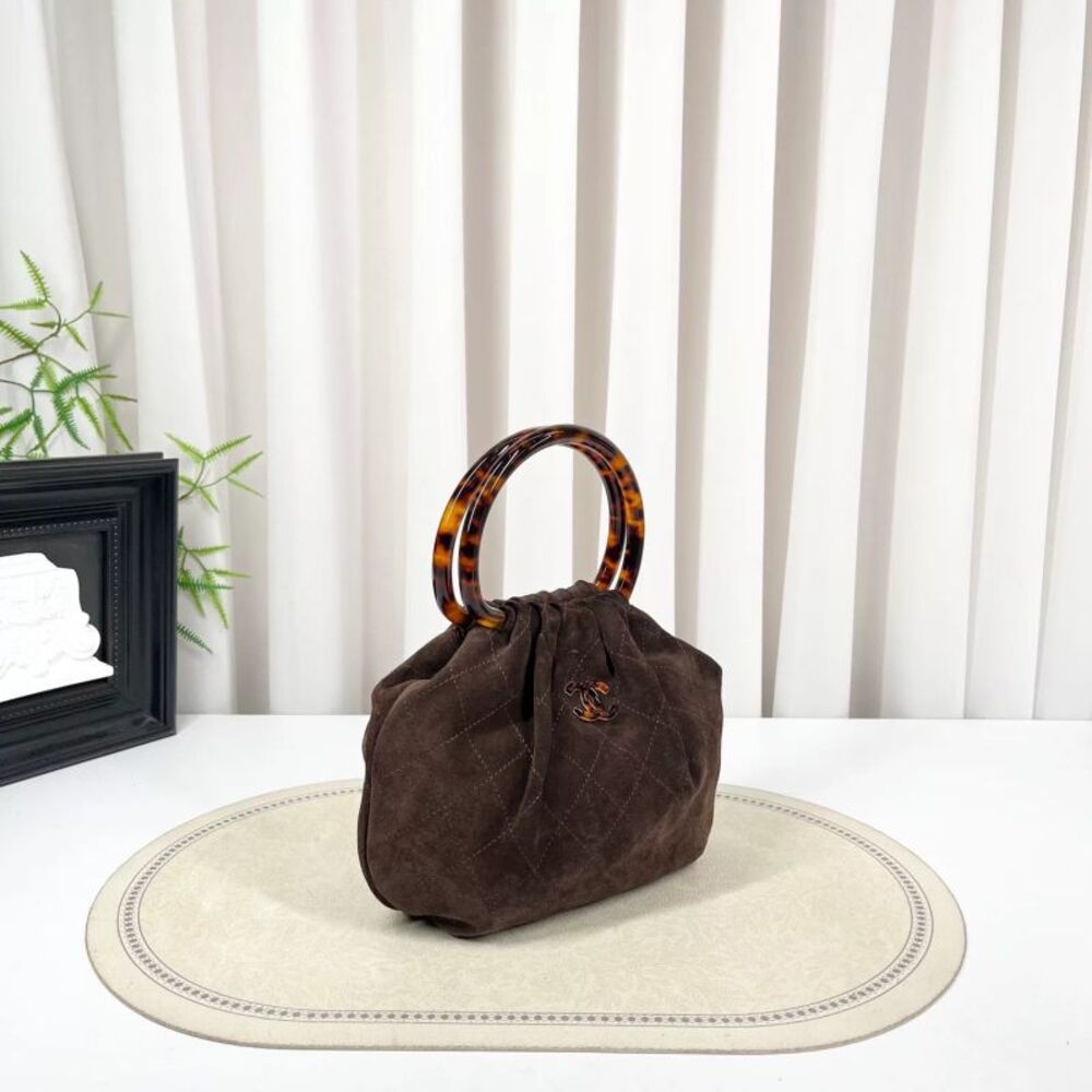 Chanel Women Pre-Loved Bag Very Good Condition - Picture 2 of 3